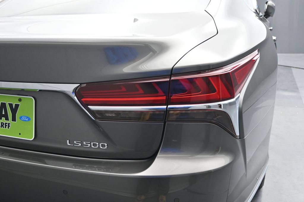 Used 2018 Lexus LS 500 w/ Interior Upgrade Package RWD image 2