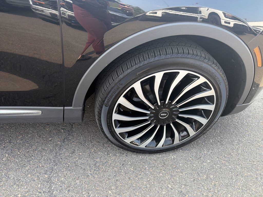 Certified 2023 Lincoln Nautilus Black Label w/ Class II Trailer Tow Package AWD/4WD image 34