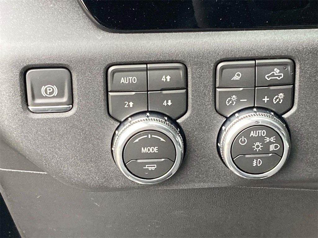 New 2026 GMC Sierra 2500 SLT w/ SLT Convenience Package image 26