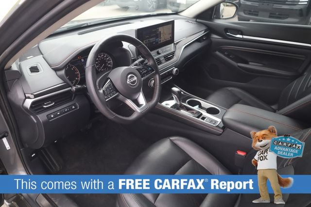 Used 2023 Nissan Altima 2.0 SR FWD image 2