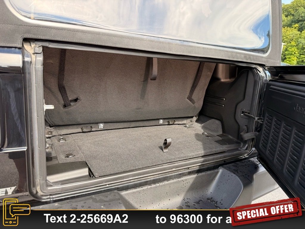 Used 2024 Jeep Wrangler Sport S image 24