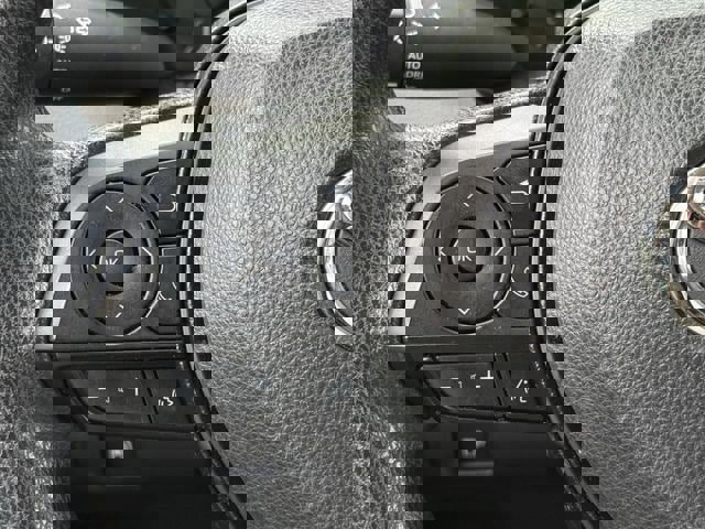 Used 2025 Toyota Corolla LE image 14