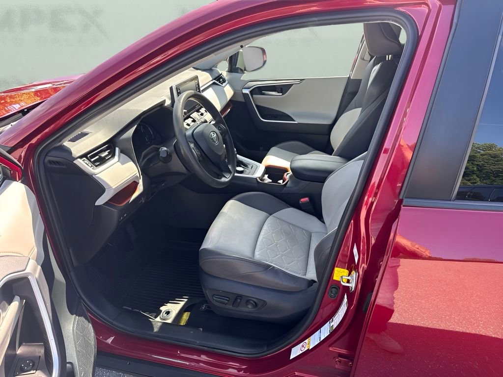 Used 2019 Toyota RAV4 Adventure w/ All Weather Liner Package AWD/4WD image 9