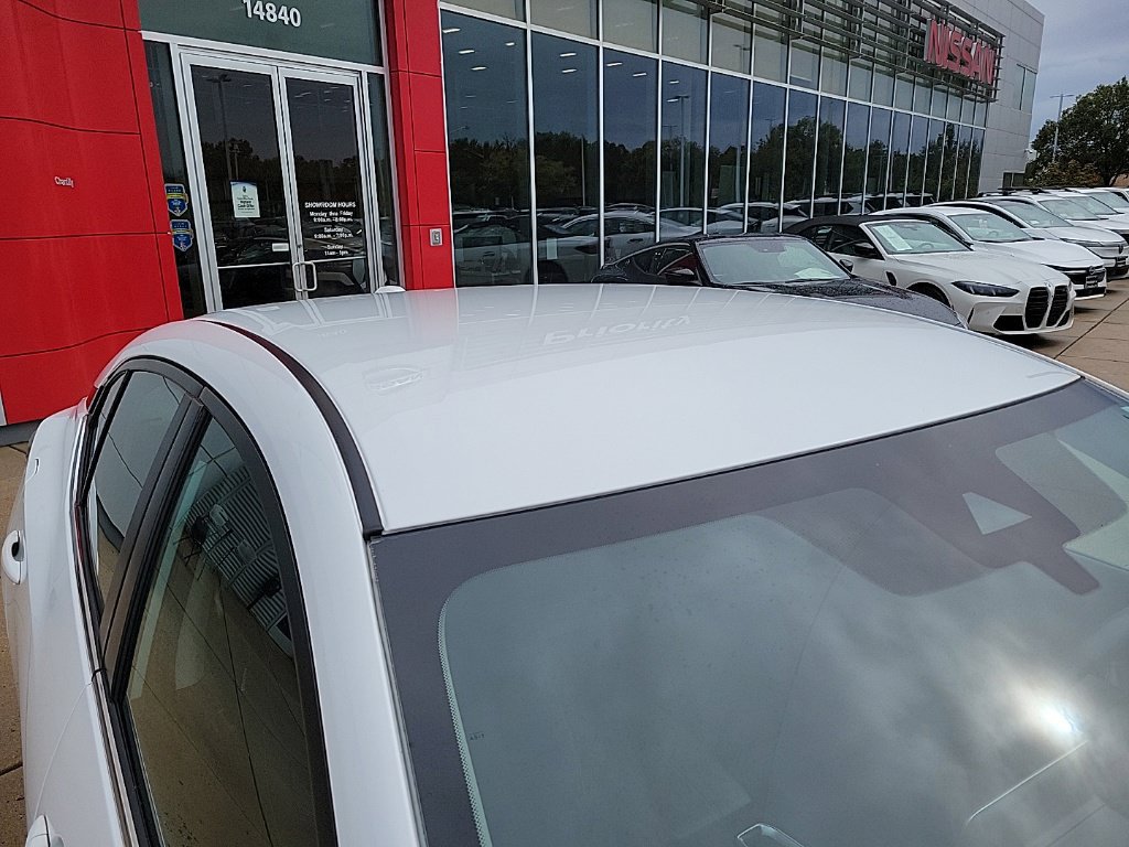Used 2023 Nissan Sentra SV FWD image 8