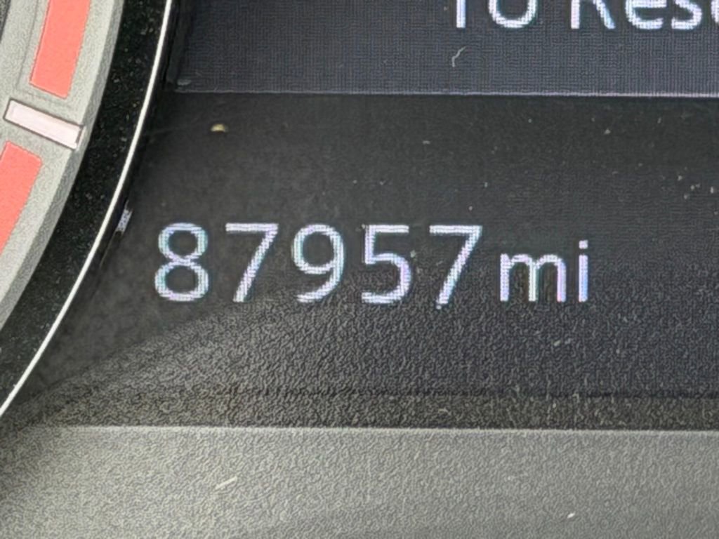 Used 2021 Nissan Titan PRO-4X w/ Pro-4x Convenience Package AWD/4WD image 18