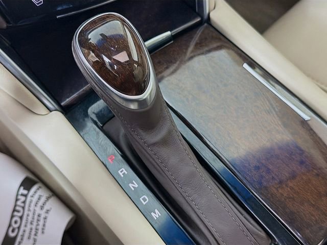 Used 2013 Cadillac XTS Luxury image 19