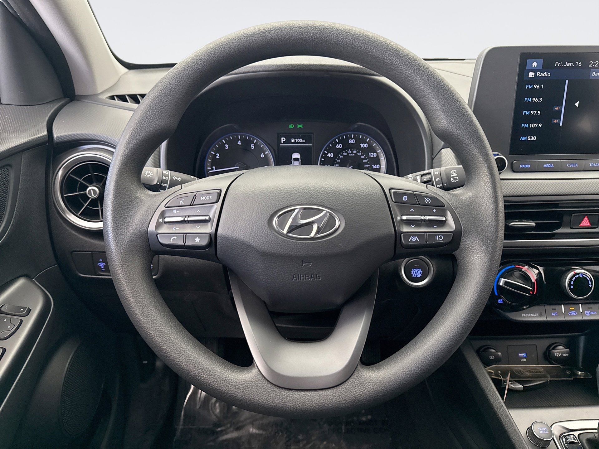 Used 2023 Hyundai Kona SEL image 12