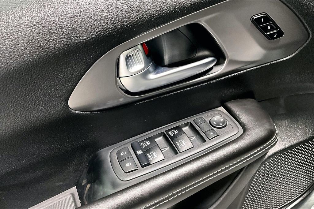 New 2026 Chrysler Pacifica Select image 19