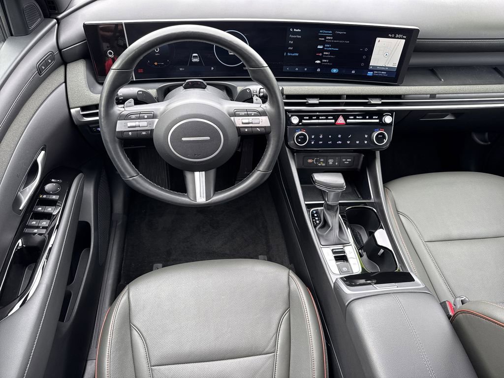 Used 2025 Hyundai Santa Cruz Limited image 22