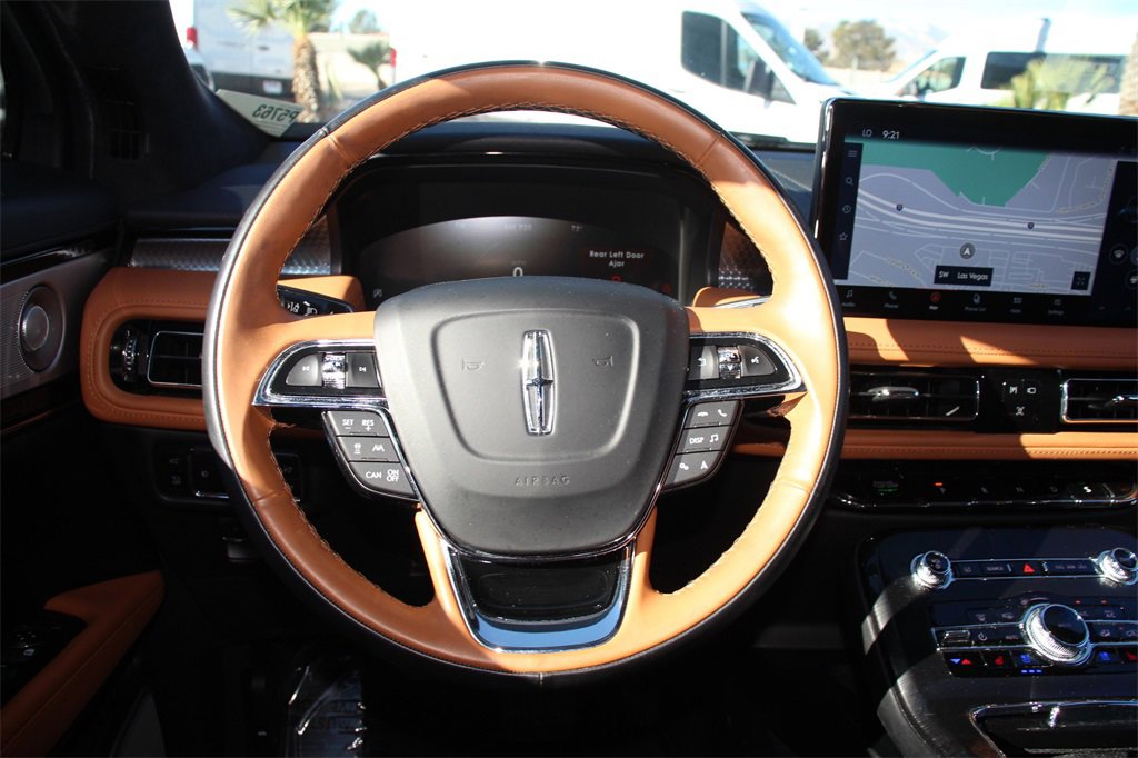 Certified 2023 Lincoln Nautilus Black Label w/ Class II Trailer Tow Package image 11