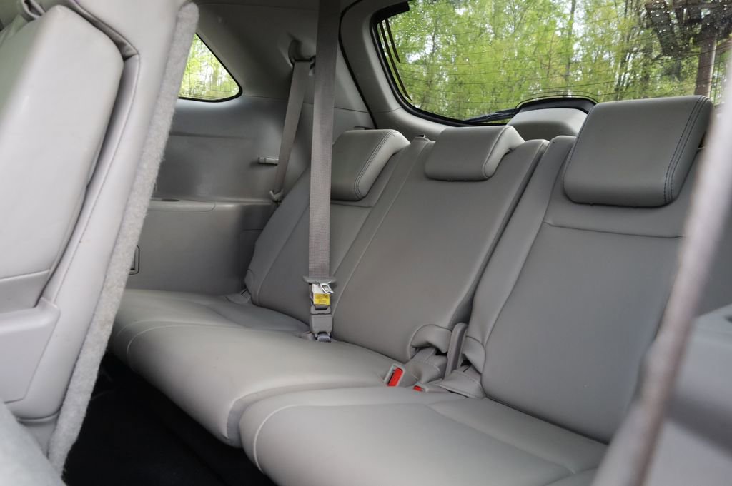 Used 2018 Toyota Highlander XLE image 17