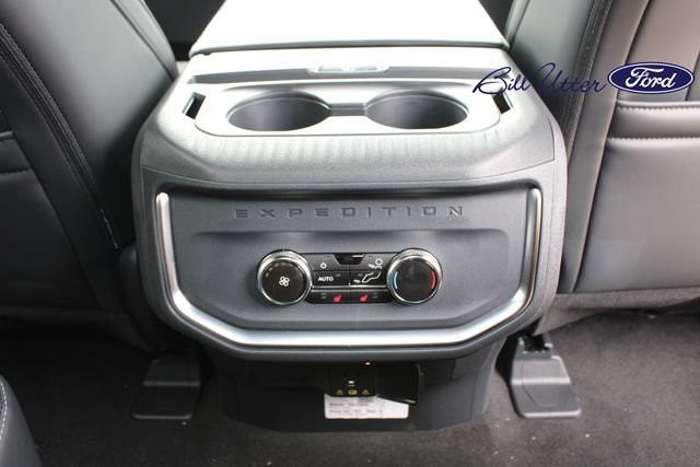 New 2026 Ford Expedition Max Platinum w/ Stealth Appearance Package AWD/4WD image 11