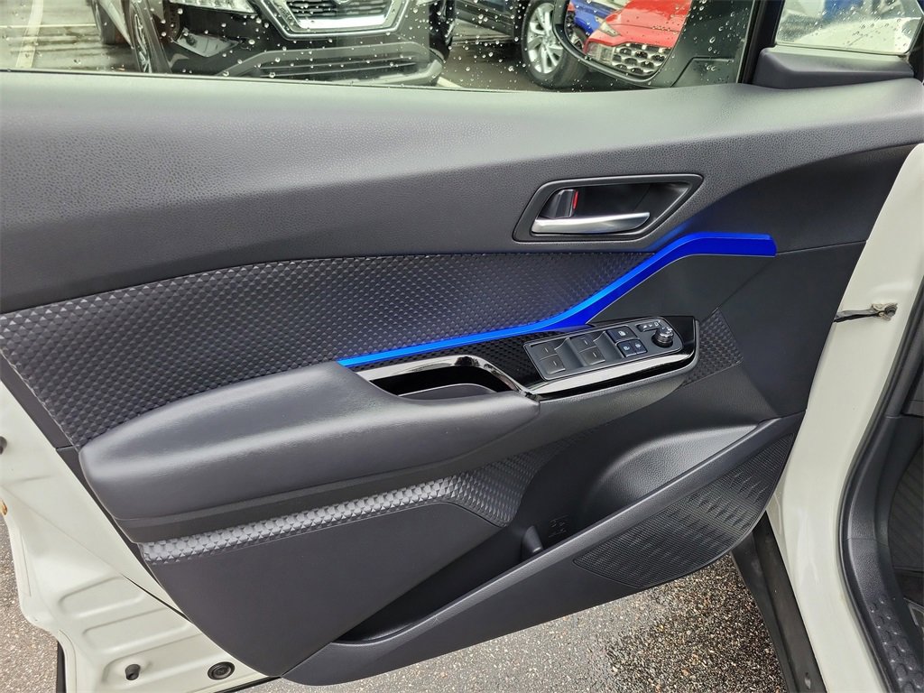 Used 2020 Toyota C-HR LE image 20