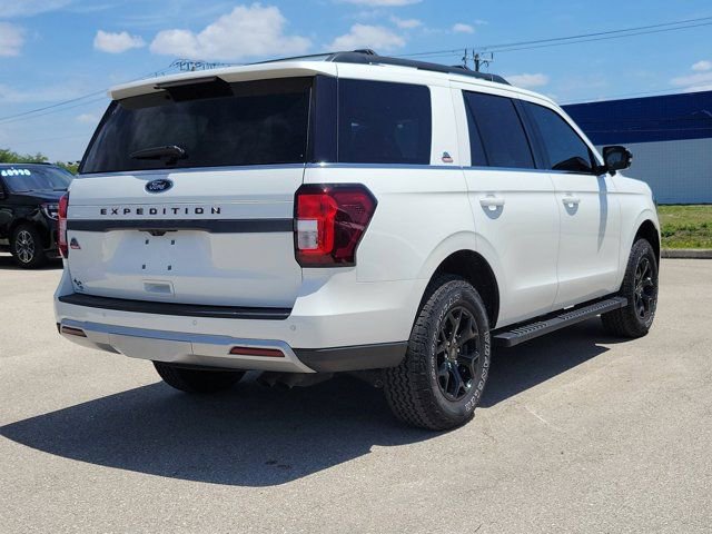 Certified 2024 Ford Expedition Timberline image 6