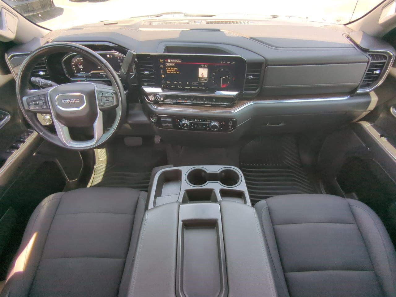 Used 2023 GMC Sierra 1500 SLE AWD/4WD image 18