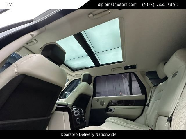 Used 2021 Land Rover Range Rover P525 Westminster Edition LWB AWD/4WD image 24