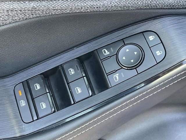 Used 2021 Nissan Rogue S FWD image 23