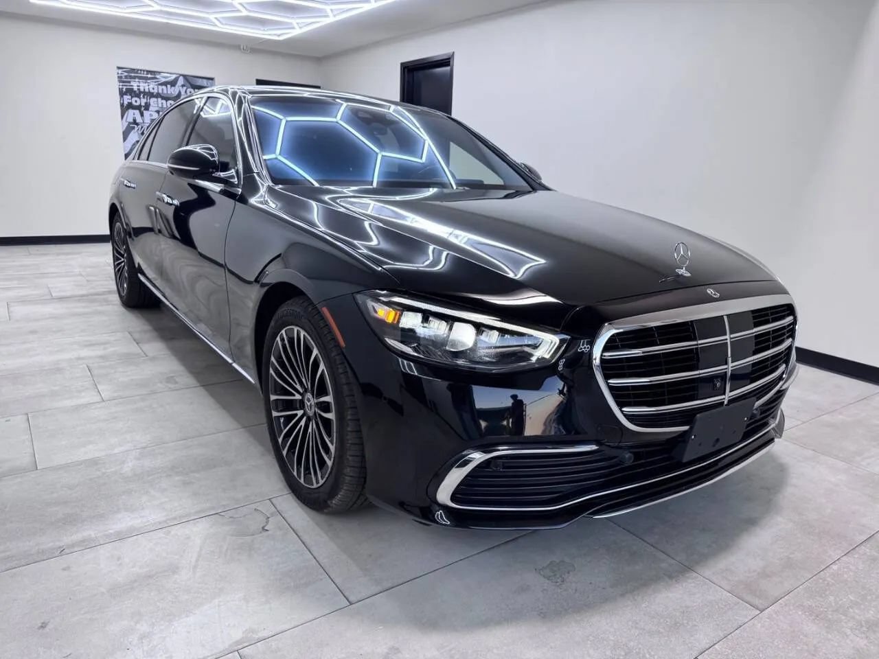 Used 2023 Mercedes-Benz S 580e 4MATIC Sedan w/ Warmth & Comfort Package image 5