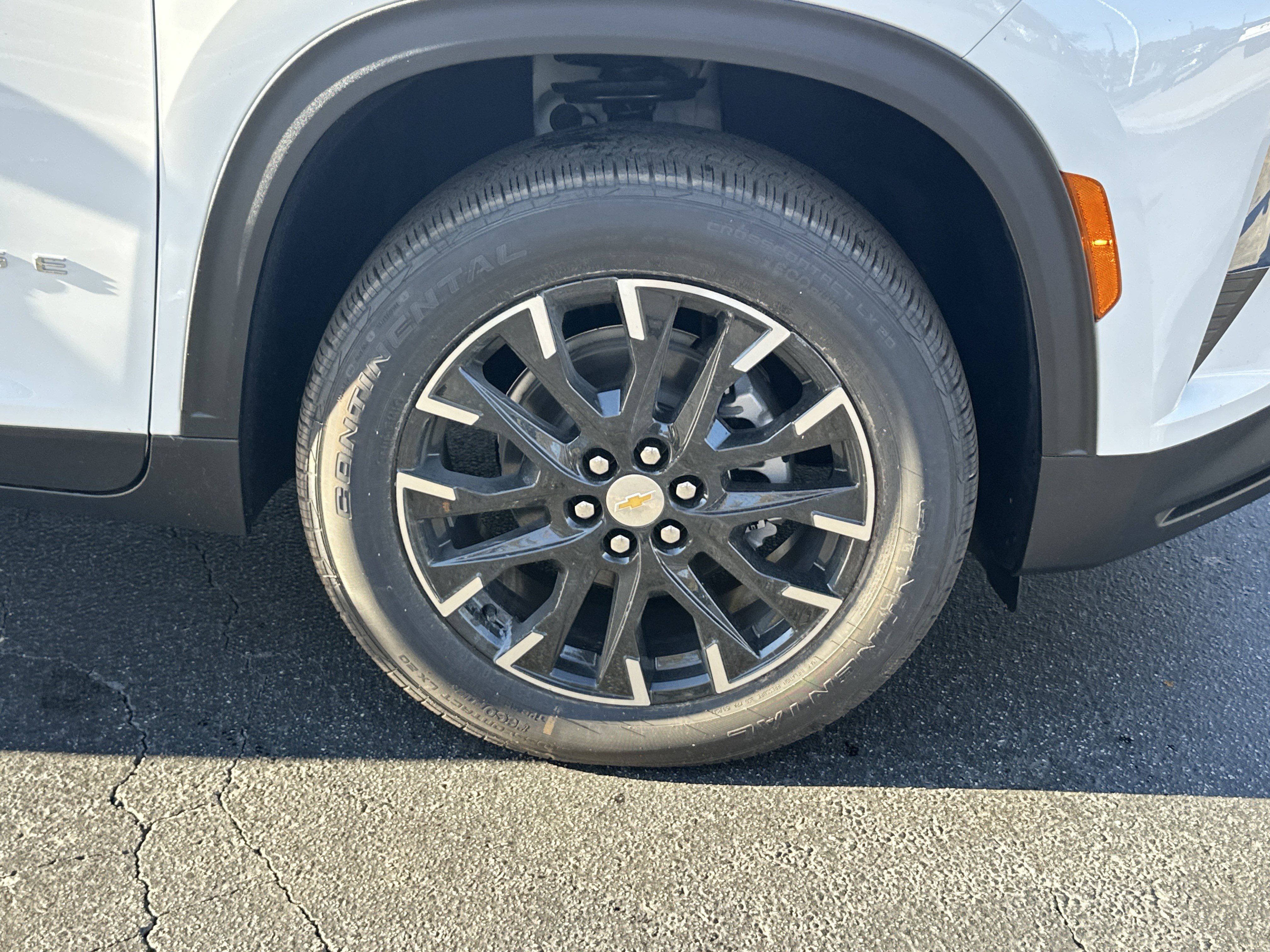 New 2026 Chevrolet Traverse LT w/ Sun and Wheel Package image 12