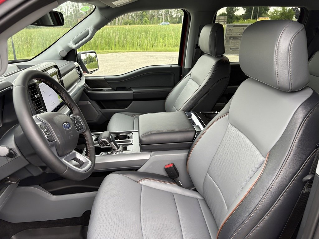 New 2025 Ford F150 Lariat w/ Equipment Group 501A Mid image 10