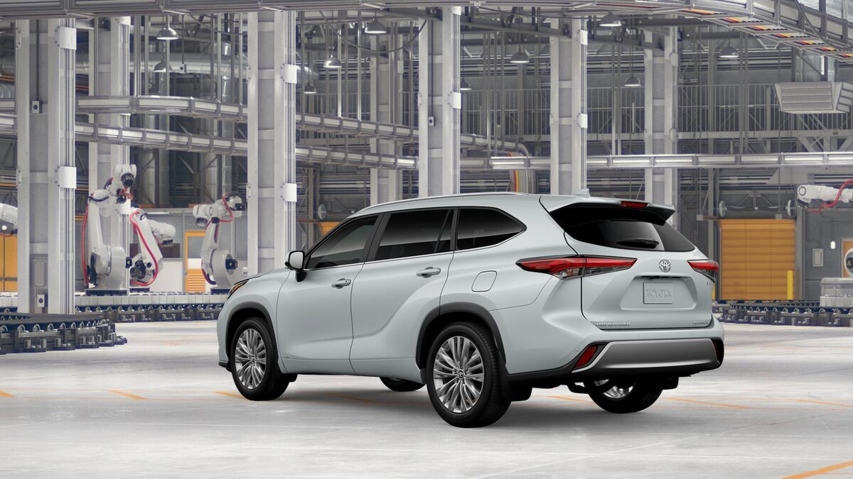 New 2026 Toyota Highlander Platinum image 7