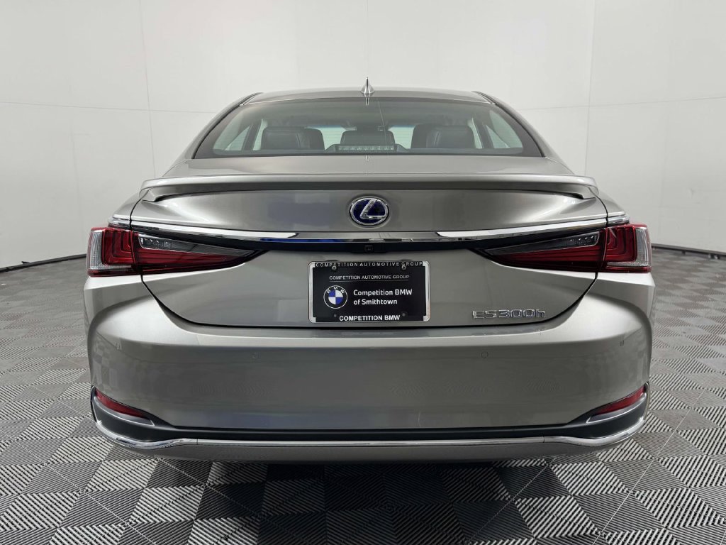 Used 2021 Lexus ES 300h w/ Accessory Package 2 FWD image 9