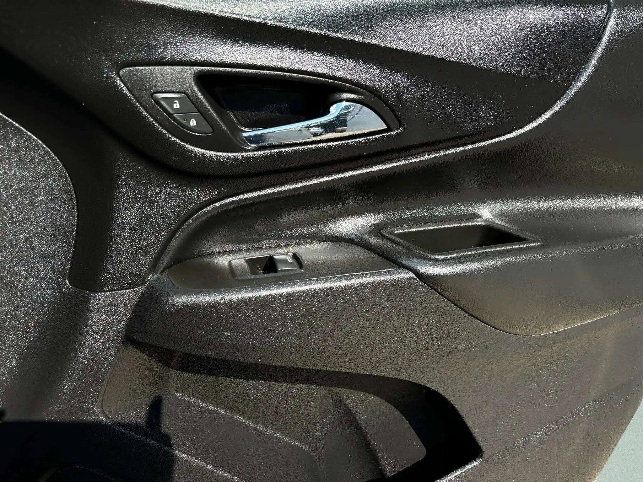 Used 2022 Chevrolet Equinox LT image 9
