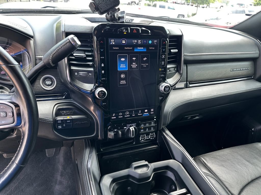 Used 2024 RAM 3500 Limited AWD/4WD image 26