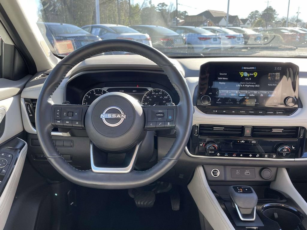 Used 2023 Nissan Rogue SL w/ SL Premium Package image 14