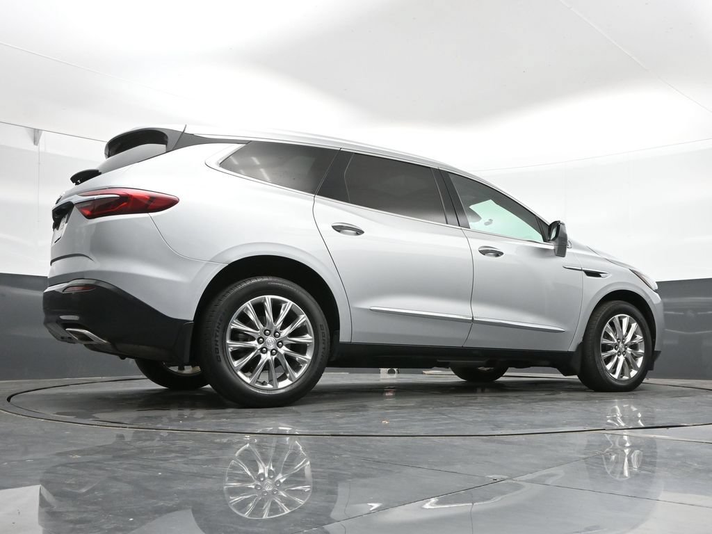 Used 2021 Buick Enclave Premium w/ Sun and Sites Package AWD/4WD image 38