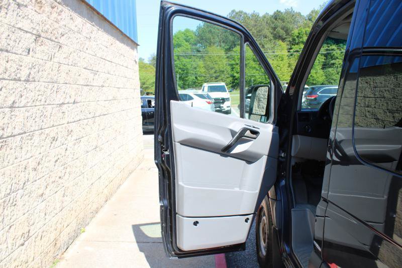 Used 2012 Mercedes-Benz Sprinter 2500 image 15