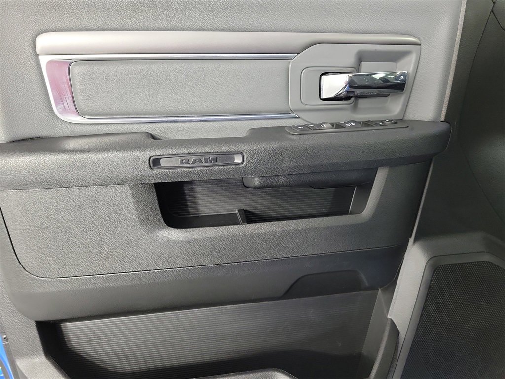 Used 2022 RAM 1500 Classic SLT image 18