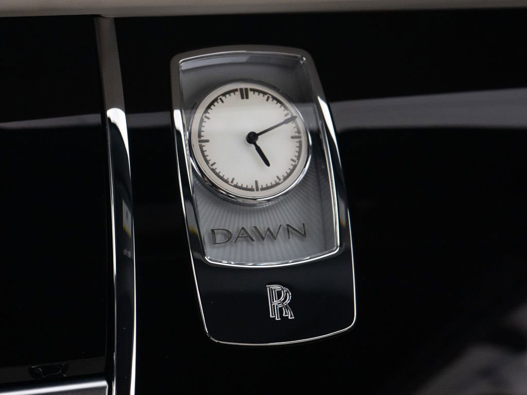 Certified 2018 Rolls-Royce Dawn RWD image 46