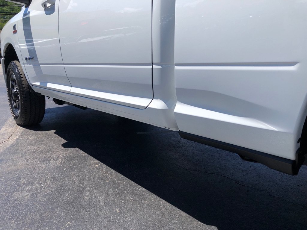 Used 2026 RAM 2500 Laramie AWD/4WD image 15