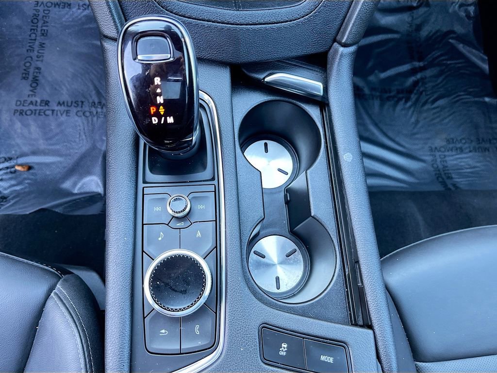 Used 2024 Cadillac XT6 Sport image 17