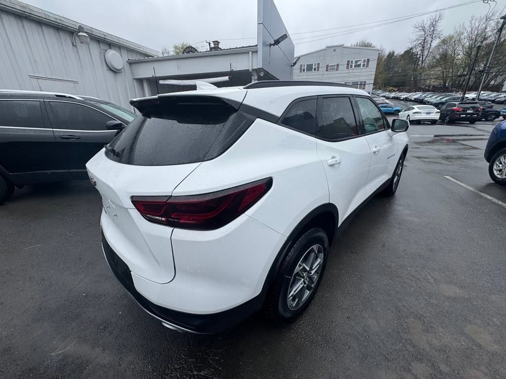 Used 2024 Chevrolet Blazer LT image 5