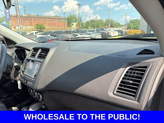 Used 2018 Mitsubishi Outlander Sport ES FWD image 9