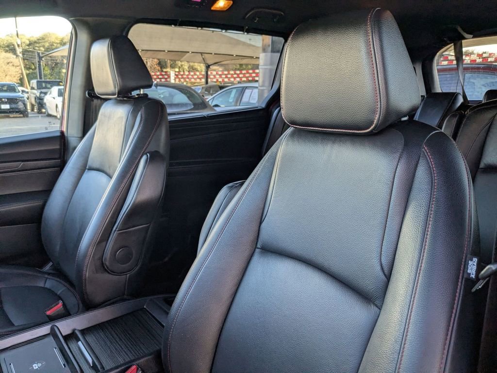 Used 2025 Honda Odyssey Sport-L image 15