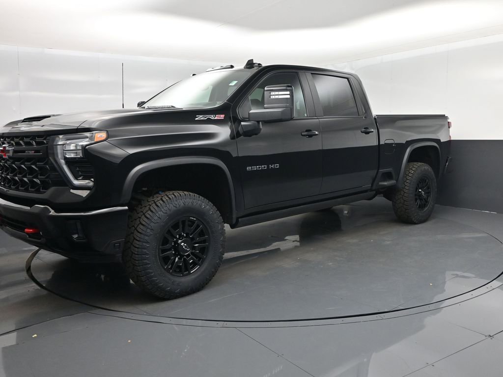 Used 2024 Chevrolet Silverado 2500 ZR2 w/ Technology Package image 9