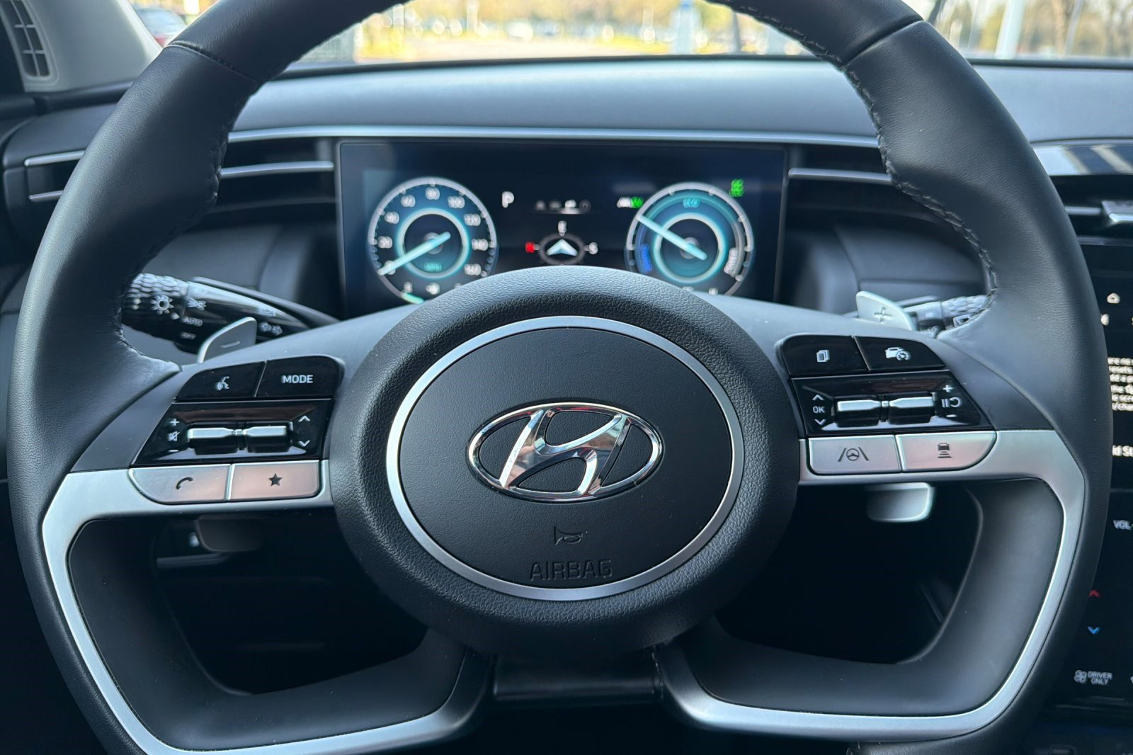 Used 2023 Hyundai Tucson Limited image 31