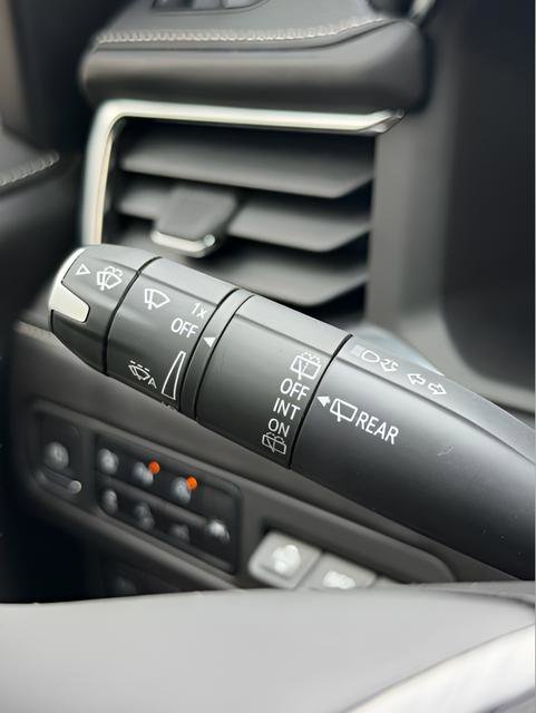 Used 2024 GMC Yukon Denali Ultimate image 14