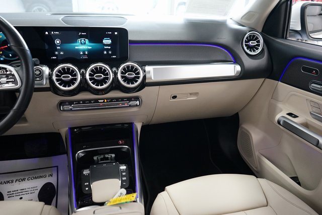 Used 2021 Mercedes-Benz GLB 250 GLB 250 image 9