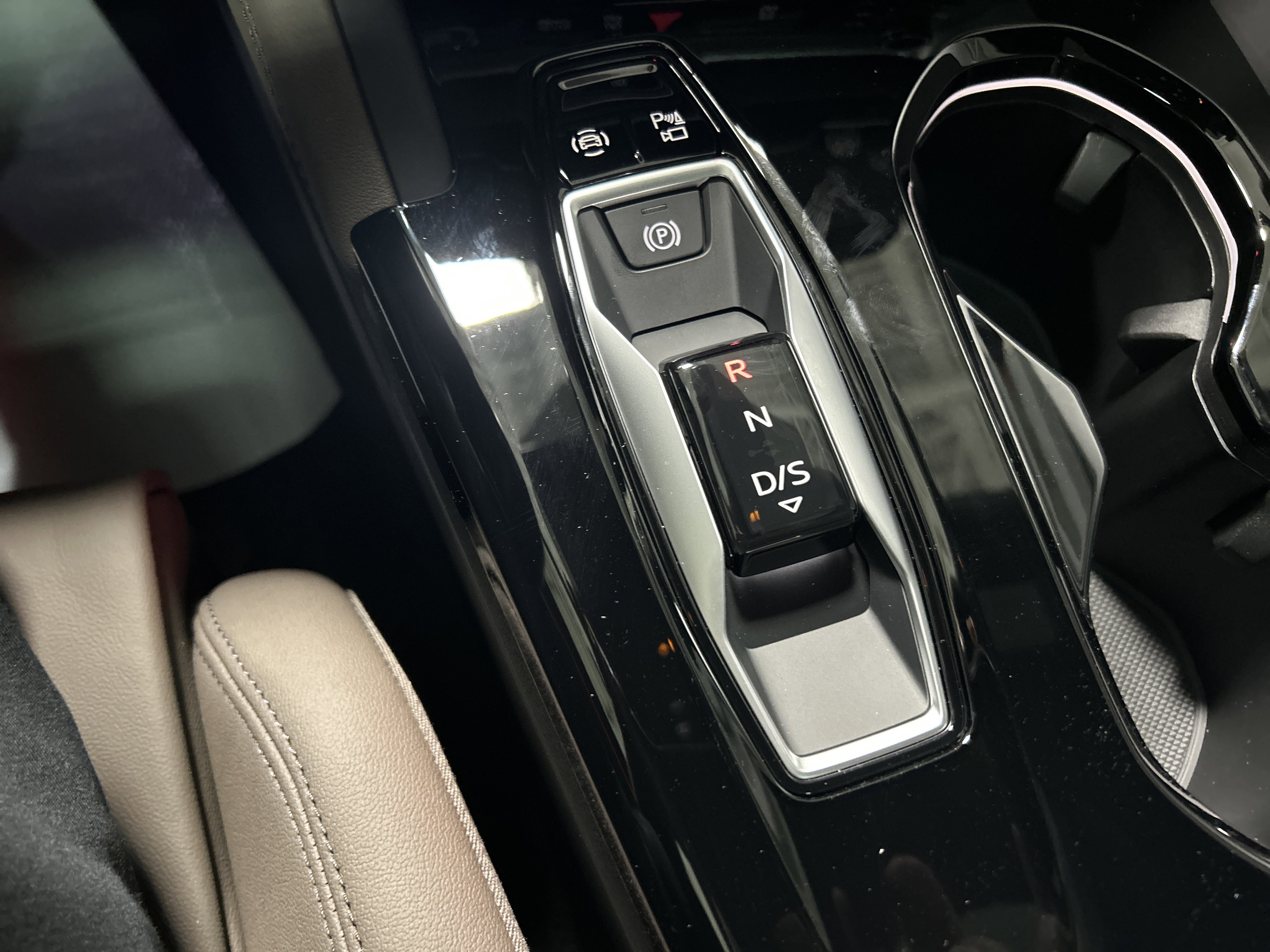 New 2025 Audi Q5 Premium Plus AWD/4WD image 23