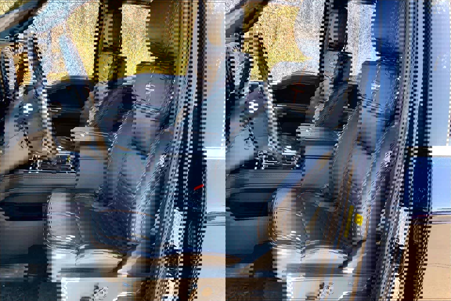 Used 2023 Ford F350 Platinum image 8