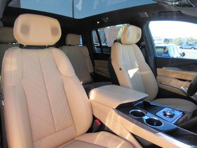 New 2025 Cadillac Escalade IQ Luxury 2 image 11