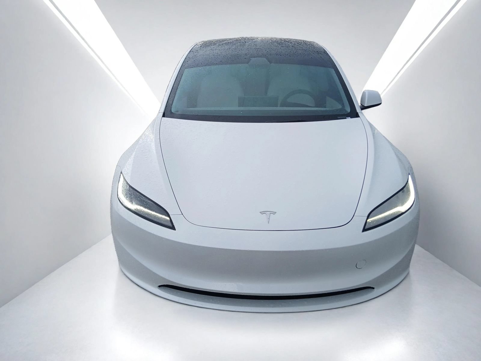 Used 2025 Tesla Model 3 Long Range RWD image 3