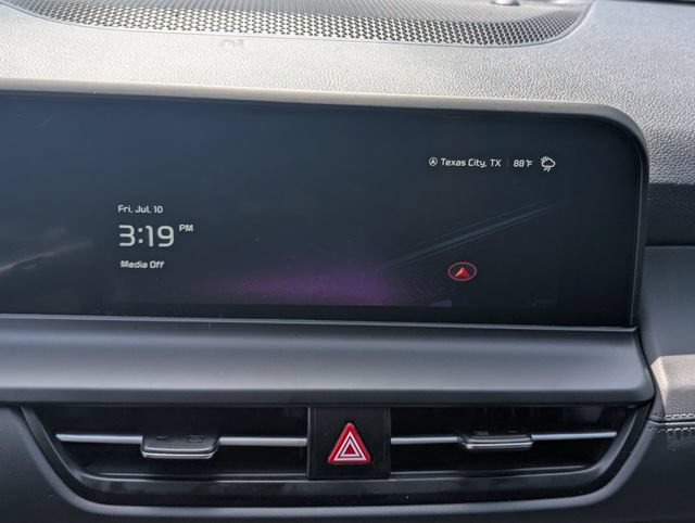 Used 2025 Kia Seltos EX FWD image 19
