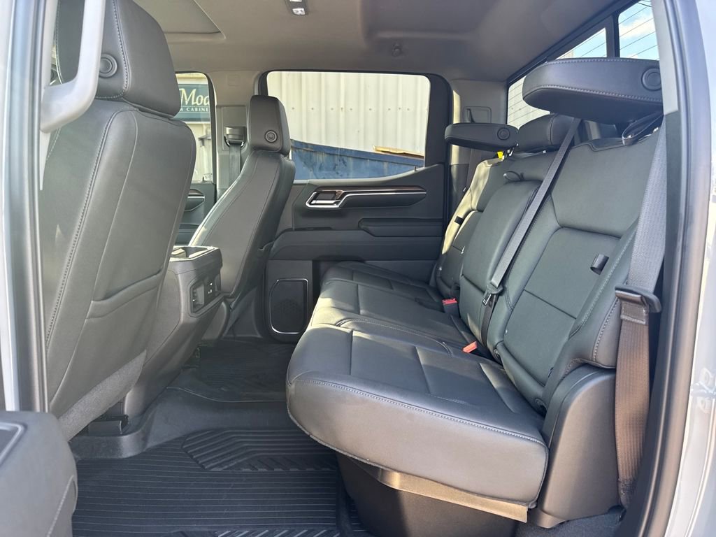 Used 2024 Chevrolet Silverado 1500 LT Trail Boss w/ LT Trail Boss Premium Package image 12