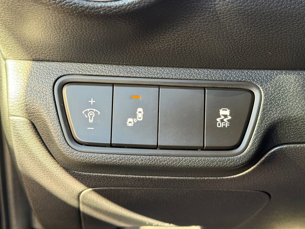 Certified 2024 Kia Forte LXS w/ LXS Technology Package image 20