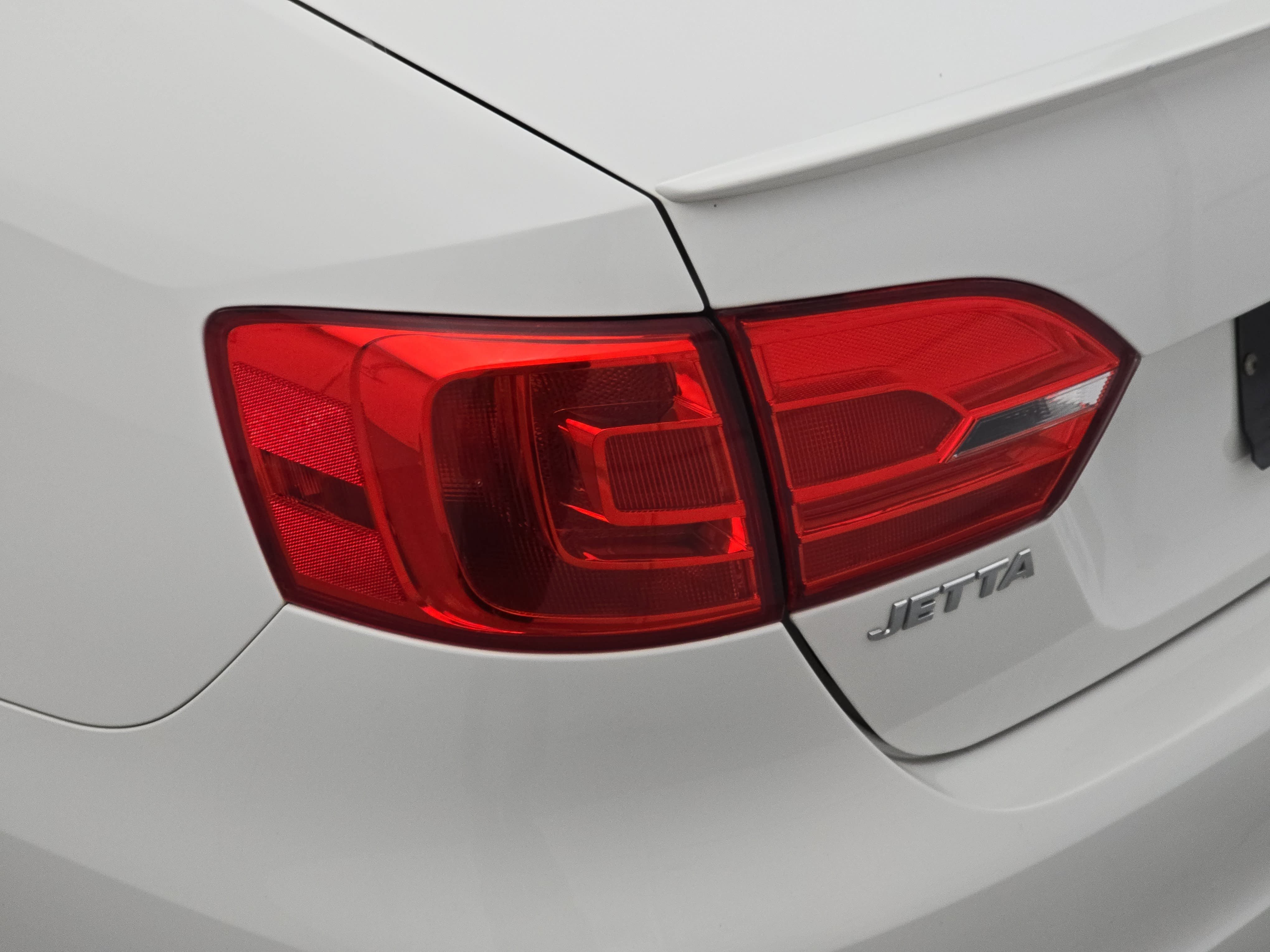 Used 2014 Volkswagen Jetta TDI FWD image 33
